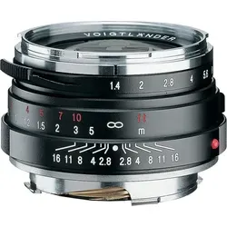 Voigtländer Nokton 40mm f/1,4 M.C. für Leica M 31359 - Objektiv mit 40 mm Brennweite und extrem lichtstarker Blende von f/1,4, ideal für kreative Fotografie bei schwachem Licht.