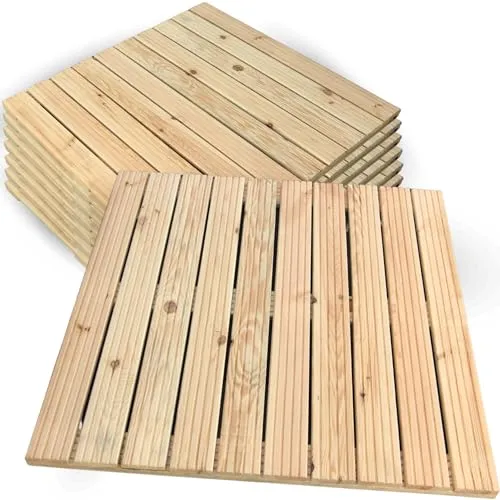 holz4home® Holzfliese Kiefernholz 95x95 cm - Rutschfest und Modern für Terrasse & Balkon - Terrassen- & Balkonfliesen aus elastischem Kiefernholz, langlebig und witterungsbeständig. Die geriffelte Oberfläche sorgt für rutschfesten Komfort und ein modernes Ambiente.