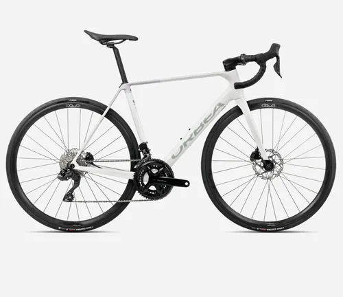Orbea Orca M35i 2026 (53) - Hochleistungsrennrad - Das Orbea Orca M35i 2026 (53) kombiniert Leichtigkeit und Steifigkeit für optimale Performance. Ideal für Radsportler, die Geschwindigkeit und Agilität schätzen.