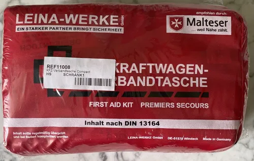 LEINA KFZ-Verbandtasche Compact DIN 13164 rot - Praktische Erste-Hilfe-Tasche für das Auto, erfüllt DIN 13164 und sorgt für Sicherheit unterwegs.