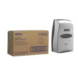 Kimberly Clark Aktionsset "Desinfektion" + Spender 11329+6393 - Seifenspender Set mit Scott® ControlTM Handdesinfektionsschaum, der 99,99 % der Mikroorganismen abtötet – ideal für höchste Hygieneansprüche in jeder Umgebung.