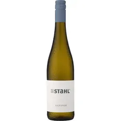 Stahl Silvaner Weißwein - Entdecken Sie die Rarität aus Franken: der Stahl Silvaner überzeugt mit frischem Bukett und harmonischer Säure. Ideal zu saisonalem Gemüse oder hellem Fleisch – ein Genuss für jeden Anlass!
