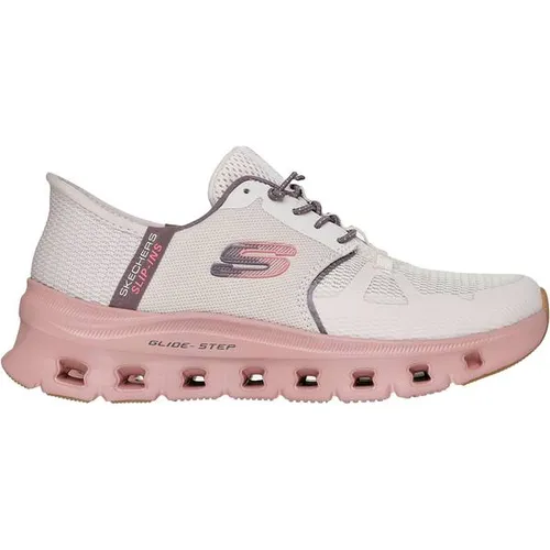 Skechers Glide Step Pro Slipper Beige - Bequemer Slip-On für mühelosen Komfort - Sneaker mit Hands-Free Slip-Ins, exklusivem Fersenkissen und Air-Cooled Memory Foam für optimalen Tragekomfort. Ideal für einen aktiven Lebensstil!