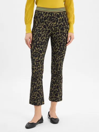 Marc Cain Schlupfhose Leo Hike Premium Damenmode Frederica - Stoffhosen mit femininen Schnitt und trendigem Leo-Print, ideal für lässige Outfits und bequem durch Gummizug.