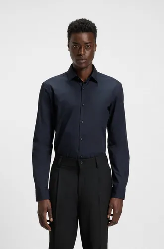 HUGO Langarmhemd Kenno Slim-Fit in Blau – Bügelleicht und Pflegeleicht - Klassisches Slim-Fit Hemd aus 100% bügelleichter Baumwolle. Ideal für den Alltag, mit Kentkragen und abgerundetem Saum. Pflegeleicht und stylish für jeden Anlass.
