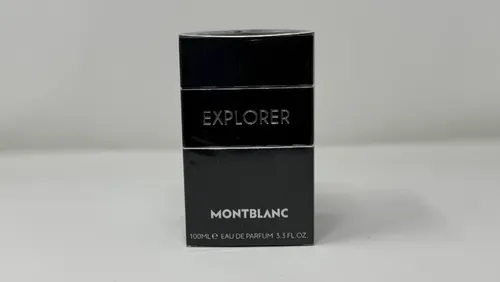 Montblanc Explorer Eau de Parfum 100 ml - Herrendüfte mit eleganter Wirkung, perfekt für den modernen Mann. Entdecken Sie den holzig-aromatischen Duft mit Noten von Bergamotte, Leder und Kakao.
