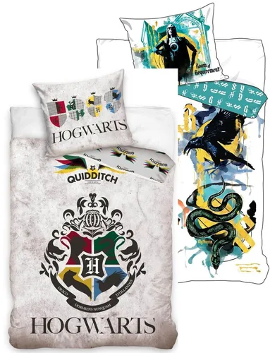 Harry Potter Hogwarts Bettwäsche-Set Wendemotiv 135x200 cm - Das 2-teilige Bettwäsche-Set mit Harry Potter Motiv bringt Magie ins Kinderzimmer. Hochwertige Baumwolle, waschbar bei 60°, sorgt für ein angenehmes Schlafgefühl. Ideal für Fans und zur ganzjährigen Nutzung.