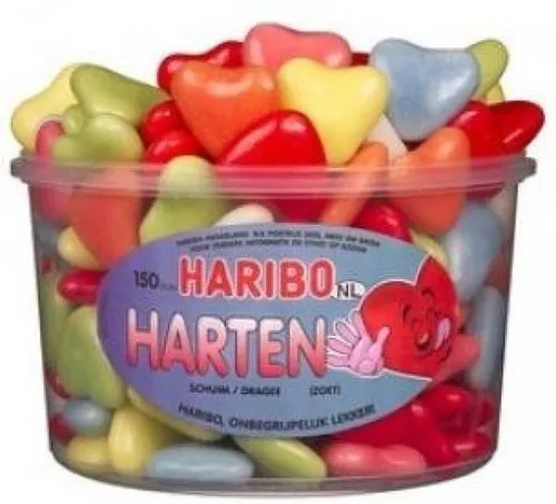 Haribo Herzen Silo 1.050g - Genießen Sie die süßen Haribo Herzen in einer praktischen Dose. Ideal für Partys und besondere Anlässe, mit fruchtigen Geschmäckern wie Ananas, Erdbeere und Himbeere – für unvergessliche Genussmomente!