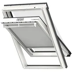 VELUX Vorteils-Set Hitzeschutz Plus FOP Manuell Uni Weiß/Schwarz 1045 - Effektives Hitzeschutz-Set für Dachfenster mit außenliegender Markise und innenliegendem Plissee. Flexibel einstellbar für optimalen Licht- und Temperaturkomfort, ideal für Wohn- und Arbeitsräume.