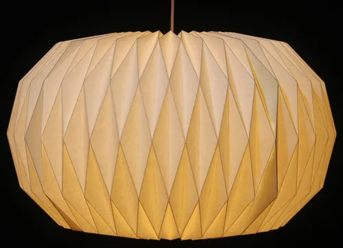 Origami Design Papier Lampenschirm Venetia - Ethno Stil - Deckenlampen & Kronleuchter, handgefertigter Lampenschirm aus Papier im modernen Ethno-Stil, ideal für stimmungsvolle Beleuchtung in Ihrem Wohnzimmer.