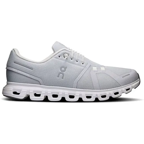ON Herren Freizeitschuhe Cloud 6 - Sneaker mit noch bequemerer Passform, ideal für den ganzen Tag und deine Outdoor-Aktivitäten. Entdecke hochwertige Sportartikel bei INTERSPORT für Damen, Herren und Kinder.