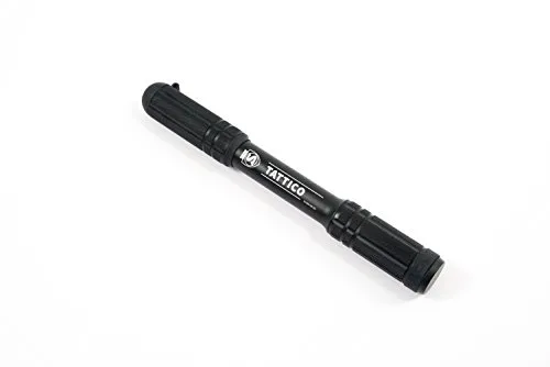 SILCA TATTICO Mini Pump - Hochwertige Luftpumpe aus 6061 Aluminium, ideal für Radfahrer. Mit 100psi maximalem Druck und praktischem Wasserflaschenhalter für sicheres Mitführen.