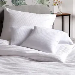 Traumschlaf Hotelbettwäsche - Mako-Satin aus 100% Baumwolle - Bettwäsche-Set in elegantem Streifendesign, kochfest und chlorfest für Pflegeeinrichtungen und Hotels. Atmungsaktiv und pflegeleicht für erholsamen Schlaf.