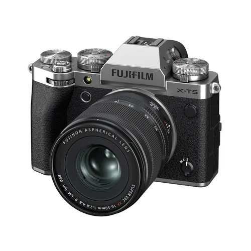Fujifilm X-T5 Silber mit XF16-50mm - Spiegelreflex- & Systemkameras mit X-Trans CMOS 5 HR Sensor, integriertem Bildstabilisator und 19 Filmsimulationen für kreative Fotografie.