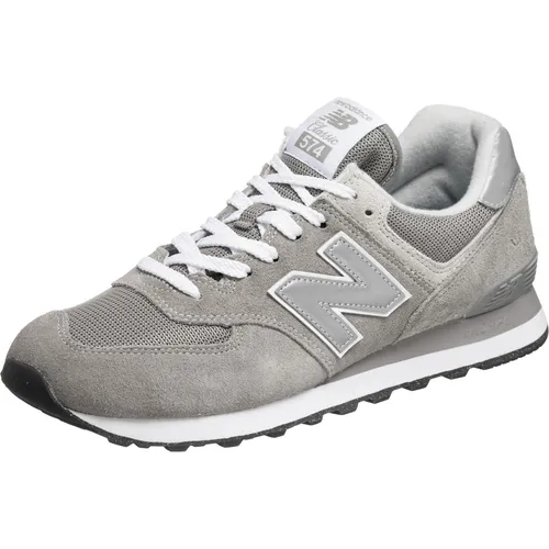 New Balance 574v3 Herren Sneaker in Grau, Größe 45.5 EU - Herren-Sneaker aus hochwertigem Material, mit zeitlosem Design und optimalem Tragekomfort für den Alltag.