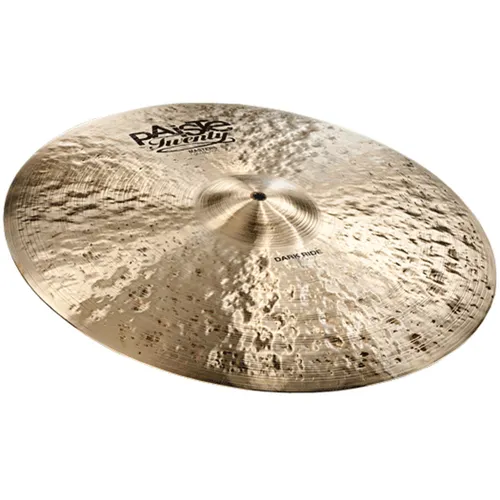 Paiste Masters Dark Ride 22" - Exquisites Ride-Becken aus der Masters Collection, handgefertigt aus CuSn20 Bronze. Ideal für vielfältige Musikstile, mit warmem, dunklem Klang und schneller Ansprache. Perfekt für kreative Drummer!
