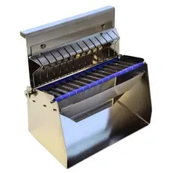 Neumärker Currywurstschneider Mano VA 00-50503N - Großküchentechnik, ideal für weiche Würstchen wie Bockwurst und Bratwurst, mit leicht zu reinigendem Klingenblock für müheloses Schneiden.