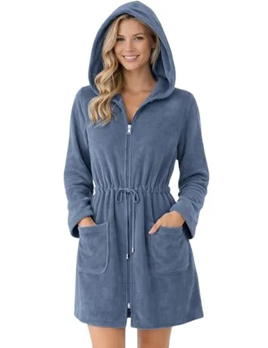 Morgenstern Bademantel Damen mit Reißverschluss und Kapuze - Blau, M - Leichter Kurzbademantel aus Baumwolle, ideal für Wellness und warme Tage. Mit Reißverschluss, zwei Taschen und schadstoffgeprüft, perfekt für Zuhause oder unterwegs.