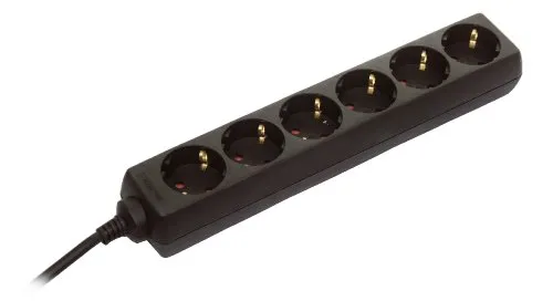 as - Schwabe 6-Fach Steckdosenleiste schwarz 230 V / 16 A – Mehrfachstecker mit 1,4 m Leitung & erhöhtem Berührungsschutz – Steckdosen 45° gedreht – Mehrfachsteckdose Indoor – IP20, 11612