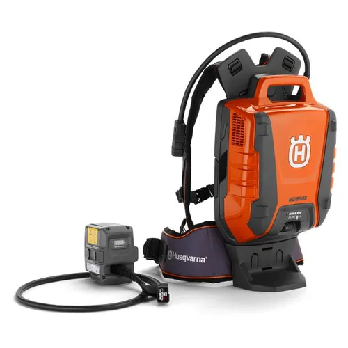Husqvarna BLi950X Rücken-Akku - AKKU mit 1.120 Wh, ideal für professionelle Anwendungen. Robuste Bauform und maximale Laufzeit sorgen für höchste Produktivität im täglichen Einsatz.