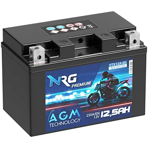 NRG Premium YTX12A-BS AGM Motorradbatterie 12,5Ah 12V - Wartungsfreie AGM Motorradbatterie mit 30% mehr Startleistung, ideal für intensive Startvorgänge. Kipp- und auslaufsicher, hohe Kaltstartwerte und geringe Selbstentladung.