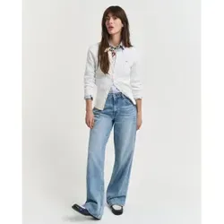 GANT Damen Strickjacke 4800103 in Ecru - Lässige Strickjacke aus weicher Baumwoll-Elastan-Mischung, perfekt für jeden Anlass. Unterstützt die Better Cotton Initiative und bietet hohen Tragekomfort.