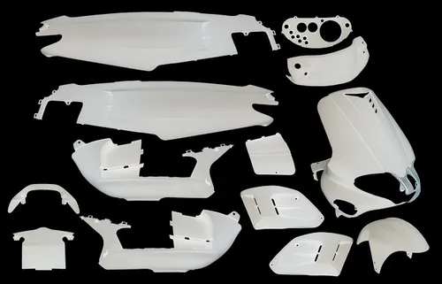 Verkleidungsset 15-Teilig Edge für Gilera Runner bis Baujahr 08-2005 - Verkleidungen in glänzendem Weiß, perfekter Schutz und individuelles Styling für deinen Roller.