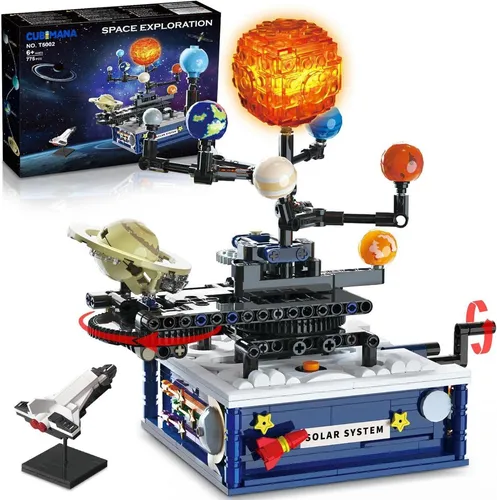 CUBIMANA Technik Sonnensystem Bauspielzeug mit Licht und Rotation - Adventskalender: 775-teiliges Bauspielzeug mit faszinierender Licht- und Rotationsfunktion für lehrreiche Spielmomente.