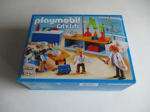 Playmobil City Life 9456 Chemieunterricht - Spielspaß für kleine Entdecker - Freizeit: Fördert kreatives Spielen und Lernen mit realistischem Chemieunterrichts-Set, ideal für Kinder ab 3 Jahren.