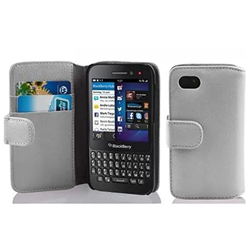 Cadorabo Hülle kompatibel mit für BlackBerry Q5 Handyhülle aus Premium Kunst Leder Flip Klappbare Stoßfeste Magnetische [Standfunktion] [Kartenfächern] Cover Hülle für BlackBerry Q5 Tasche in Weiß