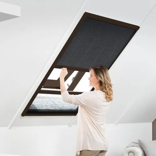 empasa Kombi Dachfenster Plissee 'MASTER DUO' - Plissees für Insekten- und Sonnenschutz, ideal für Dachgeschosswohnungen. Individuell zuschneidbar und stufenlos einstellbar für optimalen Luft- und Lichteinfall.
