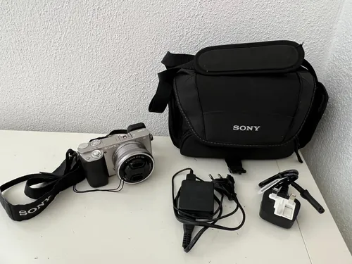 Sony Alpha ILCE-6000 24.3MP Full-HD Systemkamera silber +Objektiv WiFi GPS APS-C