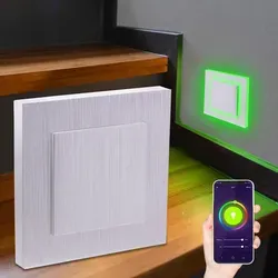 LongLife LED Treppenleuchte 230V - Smart Tuya RGB CCT Wandleuchte - Lampen - Innovatives Design mit Alu-gebürsteter Oberfläche und Smart Home Steuerung über Tuya App, ideal für Sicherheit und Stil in Treppenhäusern.