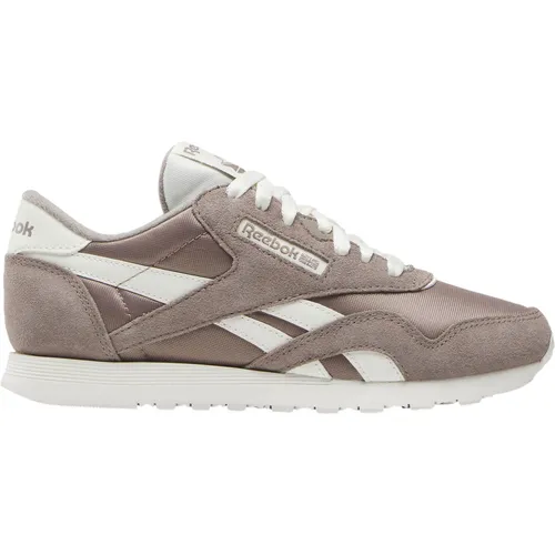 Reebok Classic Nylon Sneaker Damen in gritty grey, Größe 39 - Elegante Damen-Sneaker aus Nylon und Veloursleder, mit dämpfender EVA-Zwischensohle für hohen Tragekomfort und stylischem Design.