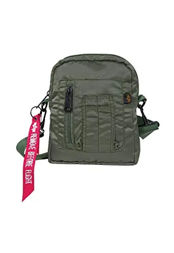 Alpha Industries Unisex Crew Carry Bag - Sage-Green - Stylische Umhängetasche für jedes Abenteuer, mit verstellbaren Trägern und coolem Logo Patch, perfekt für Handgepäck.