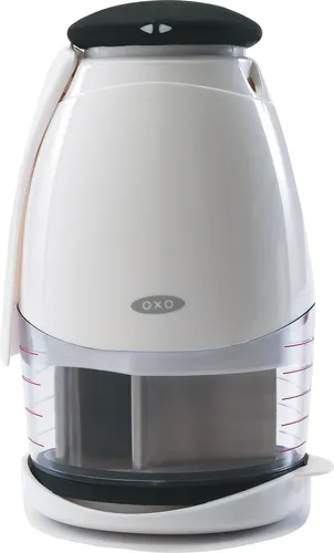 OXO – Good Grips - Manueller Zerkleinerer, der das Zerkleinern von Zwiebeln und anderem Gemüse erleichtert
