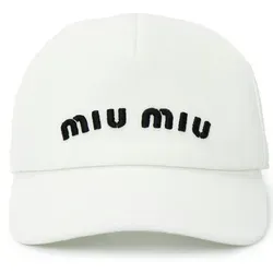 Miu Miu Baseball Cap - Weiße Kappe mit Logostickerei - Caps & Hüte, hochwertige Baumwolle und verstellbare Passform, hergestellt in Italien mit auffälliger Logostickerei auf der Vorderseite.