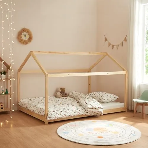 [en.casa] Kinderbett Cerro - Hausbett aus massiver Kiefer 120x200cm - Betten: Zauberhaftes Hausbett aus Kiefernholz, das ein magisches Schlummerparadies schafft und eine gemütliche Atmosphäre für Ihr Kind bietet.