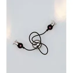 serien lighting Poppy Wandleuchte mit 2 Armen – Schwarz - Elegante Wandleuchte mit blütenähnlichem Design. Die Schirme öffnen sich durch Wärme und schaffen eine faszinierende Lichtatmosphäre. Ideal für stilvolle Innenräume.