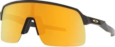 Oakley Sutro Lite Matte Carbon / Prizm 24K Sportbrille - Sportbrille mit halbrandlosem Design für maximales Sichtfeld und Komfort. Prizm-Technologie verbessert Farb- und Kontrastwahrnehmung, ideal für aktive Radfahrer.