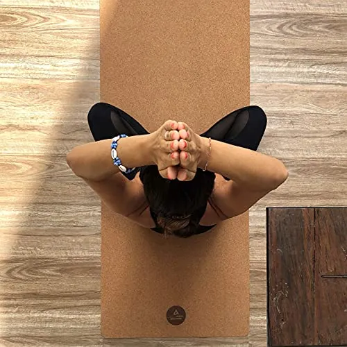 Yogamatte Pro aus Kork – extra groß 200x66 cm - Sportmatte aus Kork, getestet mit *SEHR GUT*. Rutschfest bei Feuchtigkeit und biologisch abbaubar. Inklusive Tragegurt und stylischer Yogatasche aus Leinen.