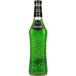 Midori Melon Liqueur 20% Vol. 0,7l - Fruchtiger Melonenlikör - Midori Melon Liqueur begeistert mit intensiv grüner Farbe und fruchtigem Geschmack. Ideal für Cocktails und Longdrinks, bringt er exotische Frische in jede Kreation.