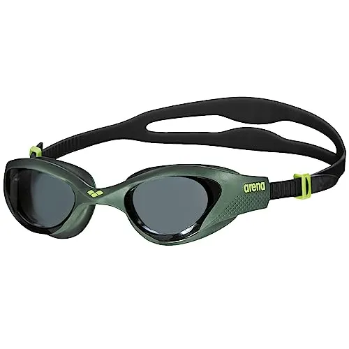 ARENA The One Unisex-Schwimmbrille für Erwachsene mit großen Gläsern - Die arena The One Schwimmbrille bietet große Gläser mit Anti-Beschlag und UV-Schutz für klare Sicht. Mit einem verstellbaren Clipverschluss und Orbit-Proof-Dichtungen für optimalen Komfort und Anpassung an jedes Gesicht.