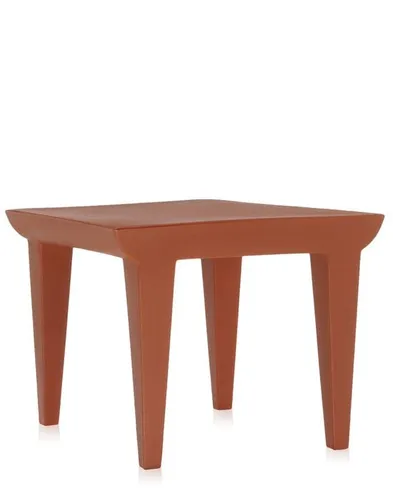 Kartell Bubble Club Tisch erdrot 0608064 - Der Kartell Bubble Club Tisch vereint modernes Design mit vielseitiger Nutzbarkeit. Ideal für Innen- und Außenbereiche, bringt er fröhliche Akzente in jeden Raum. Hergestellt aus robustem, durchgefärbtem Polyethylen.