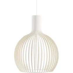 Secto - Octo 4240 Pendelleuchte, Ø 54 x H 68 cm, weiß - Lampen: Handgefertigte Pendelleuchte aus PEFC-zertifizierter Birke, überzeugt mit bauchiger Form und gebogenen Holzlamellen für ein einzigartiges Ambiente.