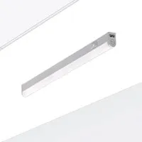 Oktaplex LED Unterbauleuchte Riga 54cm - Unterbauleuchte für die Küche mit warmweißem Licht (3000K), 810 Lumen und Schalter für flexible Steuerung – ideal für eine helle und einladende Arbeitsfläche.