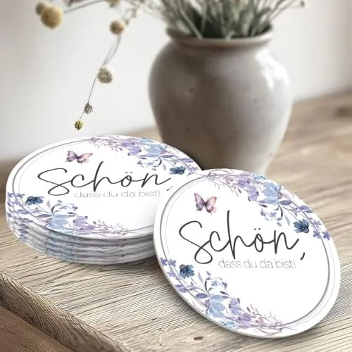 Bierdeckel rund 'Schön, DASS du da bist' – floral Schmetterling fliederblau – Vintage Tischdeko & Gastgeschenk Hochzeit – stilvoller Untersetzer – 50 Stück – Funke & Brand 50