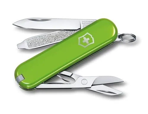 Victorinox Schweizer Taschenmesser, Klein, Classic SD, Multitool, Swiss Army Knife, Geschenk, 7 Funktionen, Klinge, Nagelfeile, Hellgrün