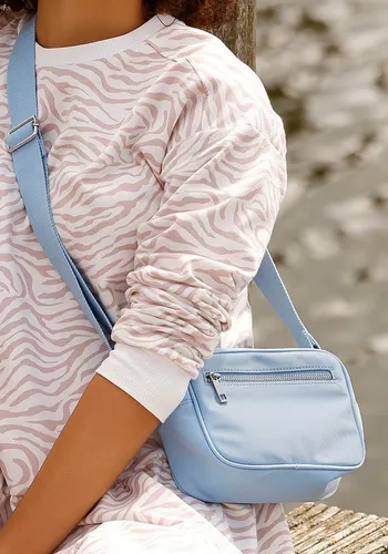 LASCANA Umhängetasche Minibag - VEGAN Crossbody-Bag in Hellblau - Umhängetaschen mit auswechselbaren Schulterriemen, ideal für modebewusste Frauen, die Wert auf Nachhaltigkeit legen.