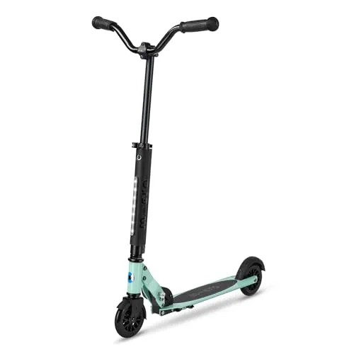 Micro Mobility Micro Sprite Deluxe Mint Scooter - Roller/Kickboards mit innovativem Klappmechanismus, leicht und ideal für nächtliche Fahrten dank integrierter Beleuchtung und Reflektoren.